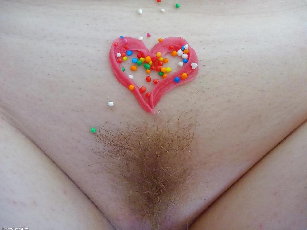 25P My collection 71 : busty girl plays with food