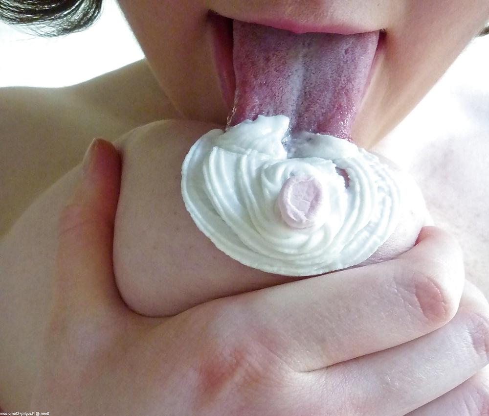 25P My collection 71 : busty girl plays with food
