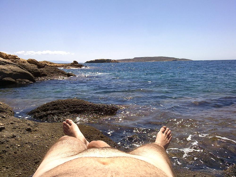 5P Alone in nude beach