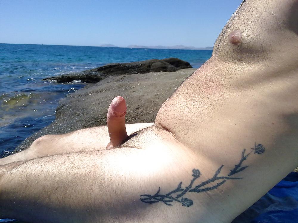 5P Alone in nude beach