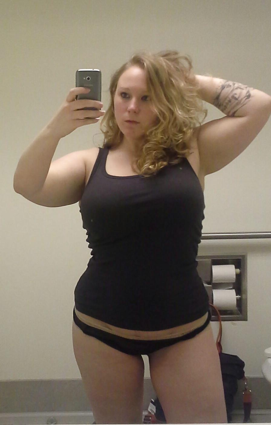23P Wife pics a guy sent me