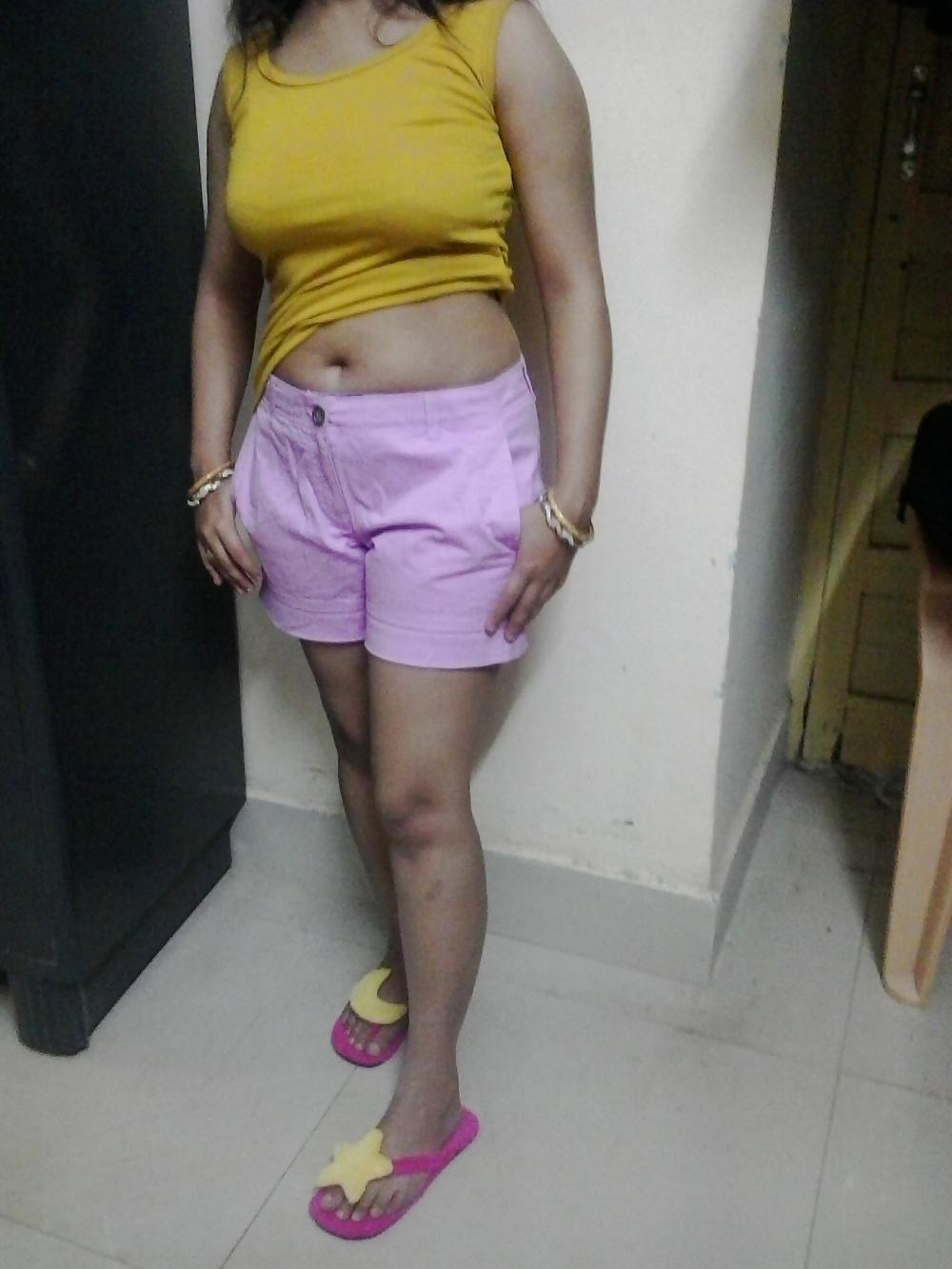 9P Desi Milf
