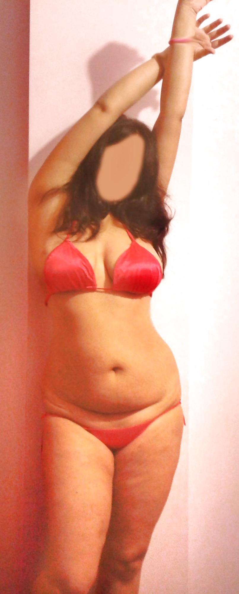 9P Desi Milf