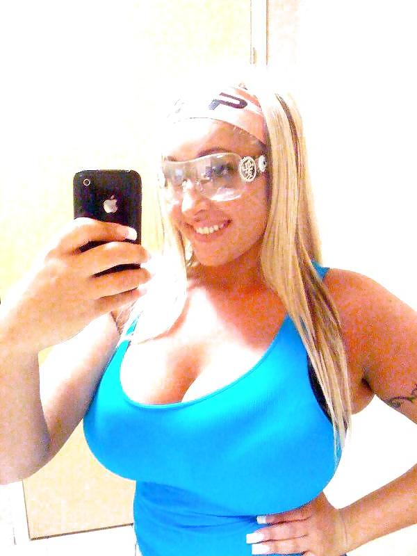25P Busty Amateurs - Busty GFs - Candids & Self-Shot 3