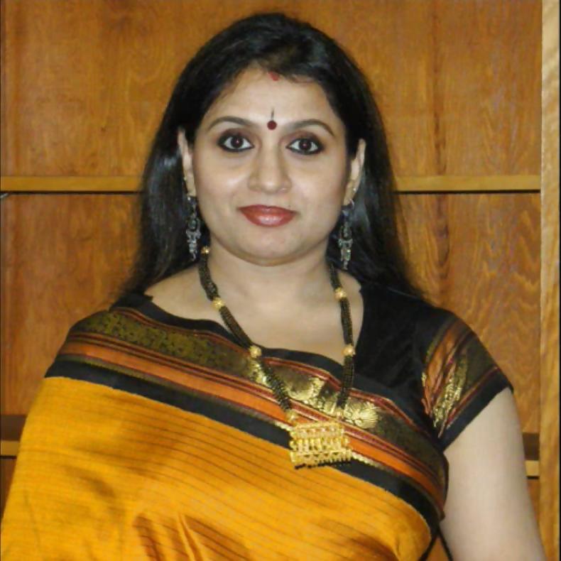 25P Desi aunty
