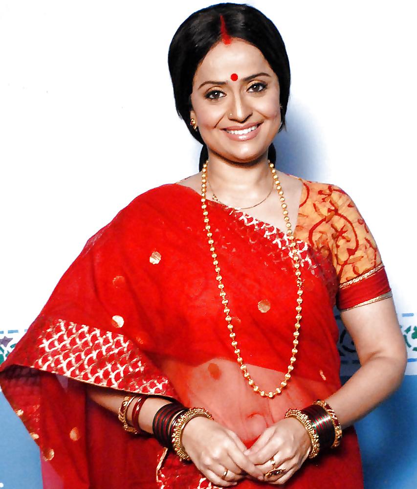 25P Desi aunty