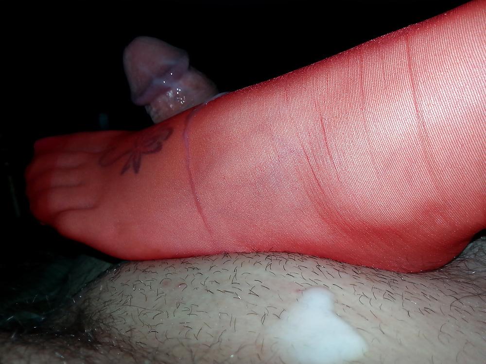 25P Red nylon Footjob