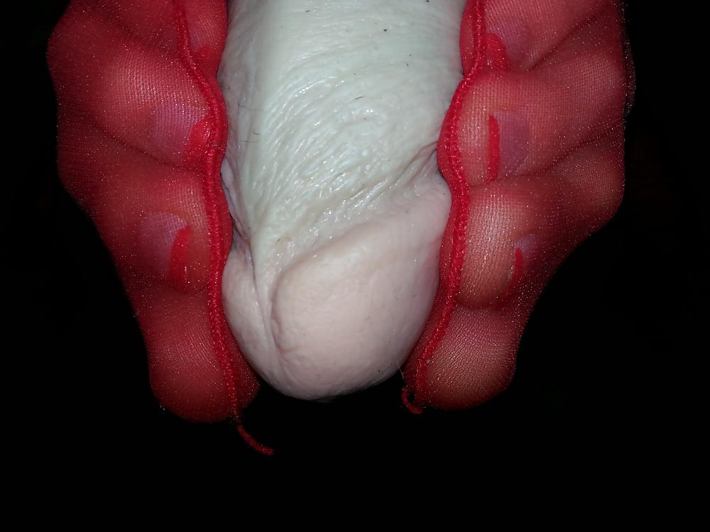 25P Red nylon Footjob