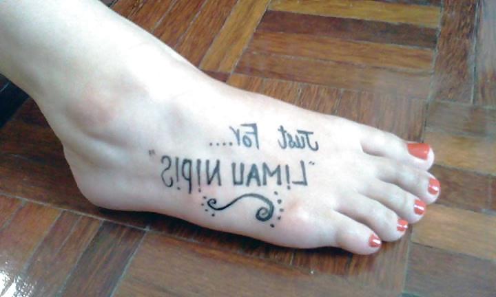 25P Girls feet drawn on