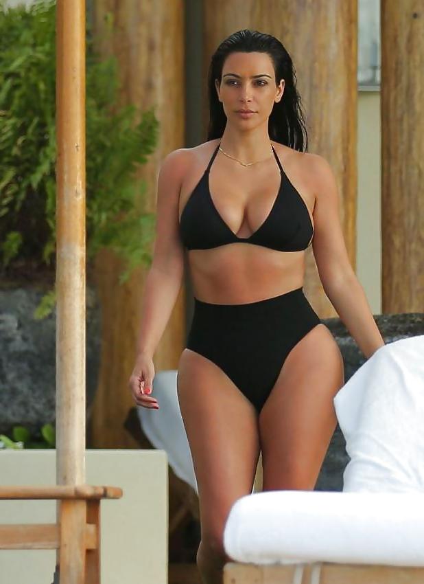 15P Kim Kardashian - This Slut needs a Hard Fuck !!!
