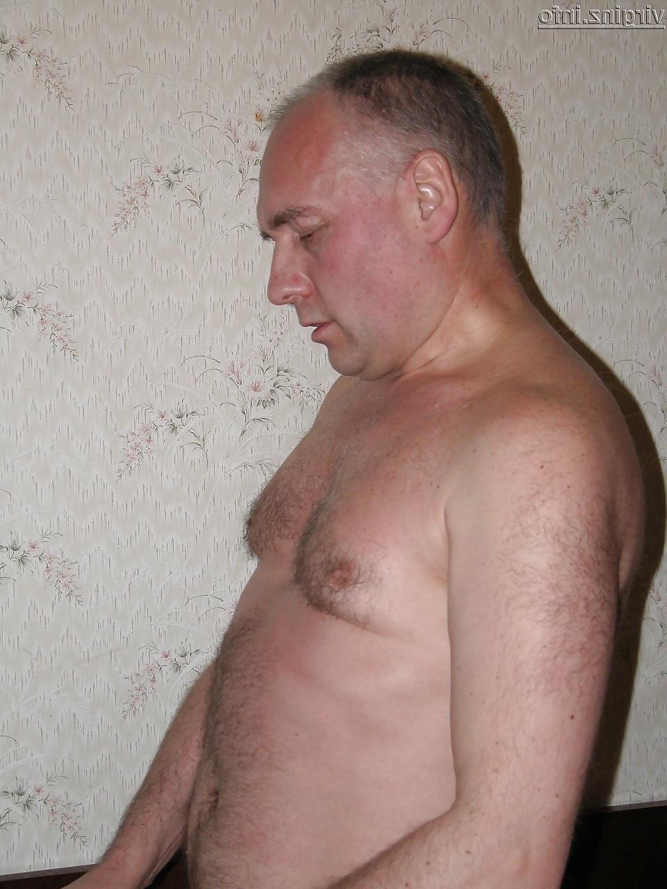 24P Sexy russian daddy (Max)