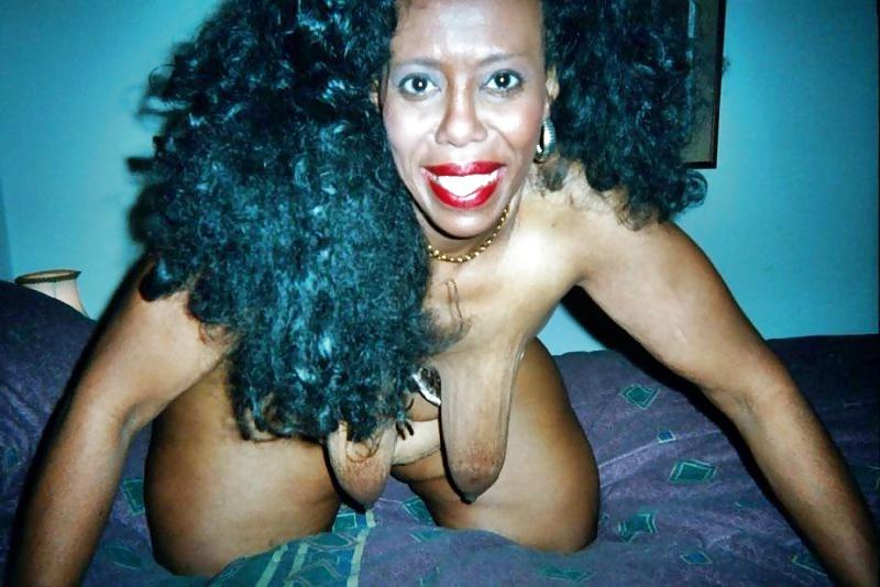 25P Older Saggy Black Beauty