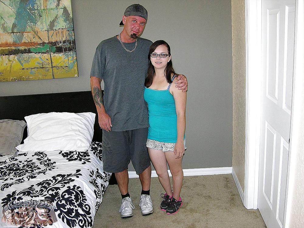 12P Jennifer Bliss & Ray Edwards Handjob Porn Pictures