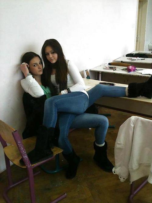 15P Arab Girls 4U ( Lesbians Colleftios - Part 2) 