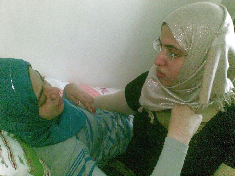 15P Arab Girls 4U ( Lesbians Colleftios - Part 2) 