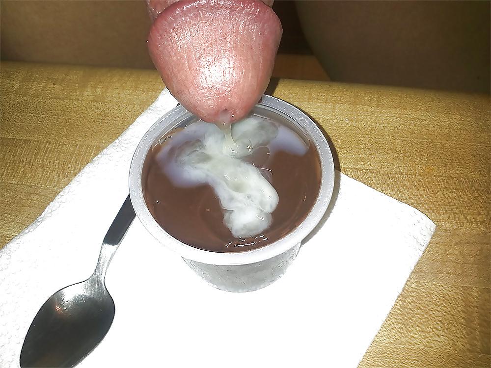 11P Cum food