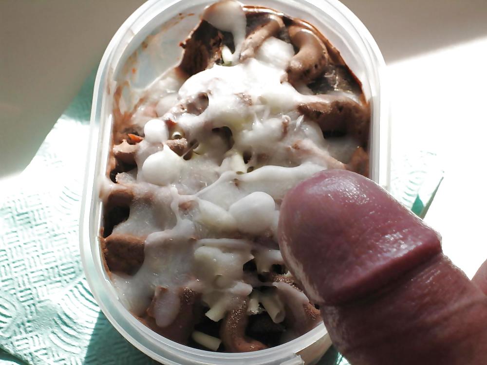 11P Cum food