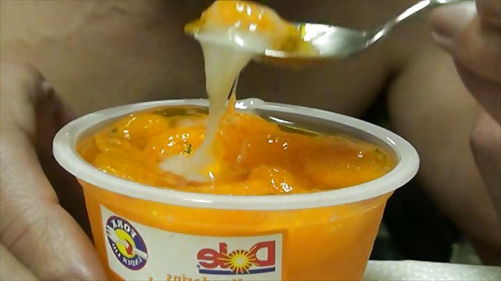 11P Cum food
