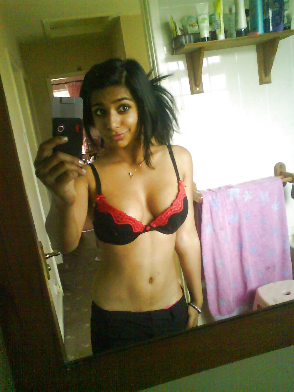 25P Desi Beauties
