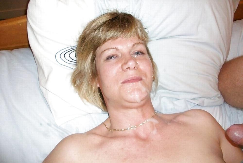 25P Milfs Playing Hard