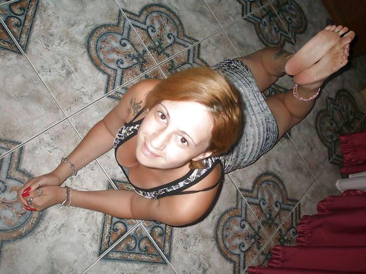 25P Colombian White Girls Feet