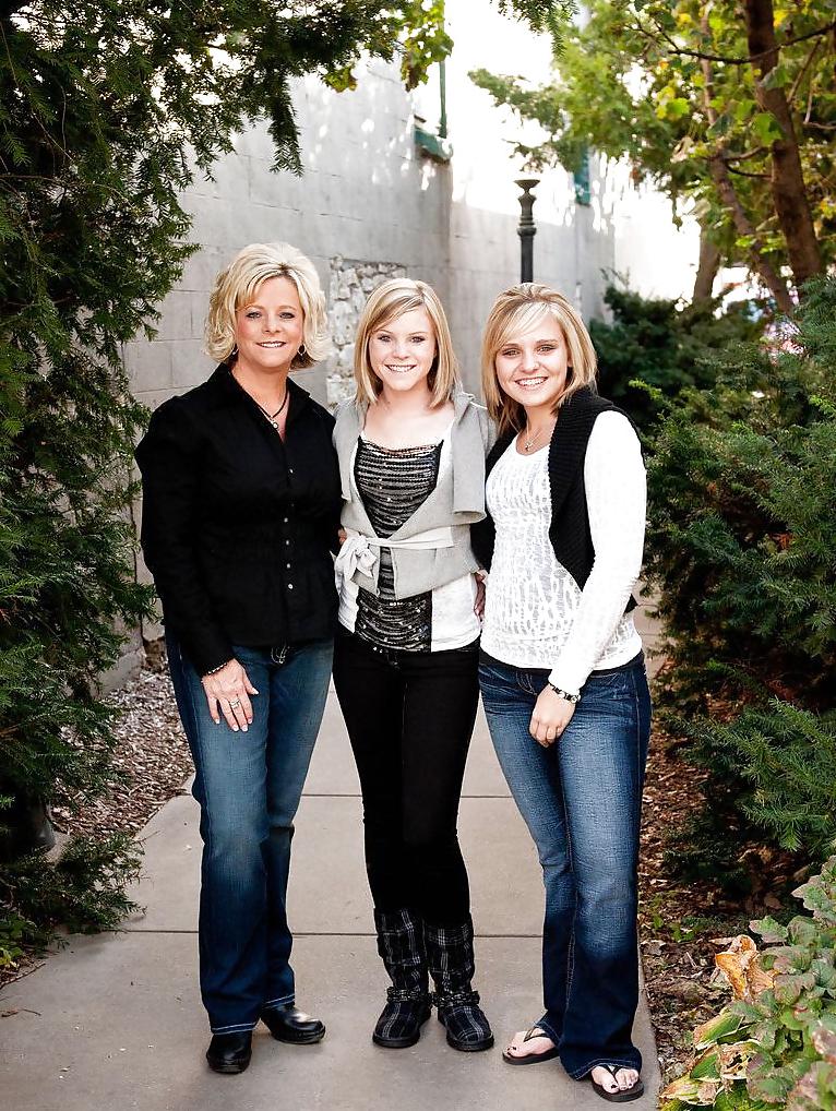 25P Mothers & not their daughters Compilation (NN)