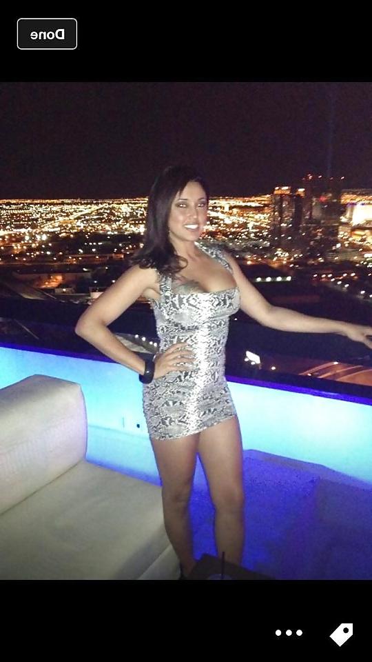 25P Sexy Colombian milf