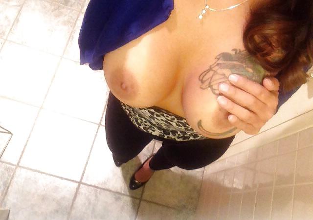 25P Sexy Colombian milf