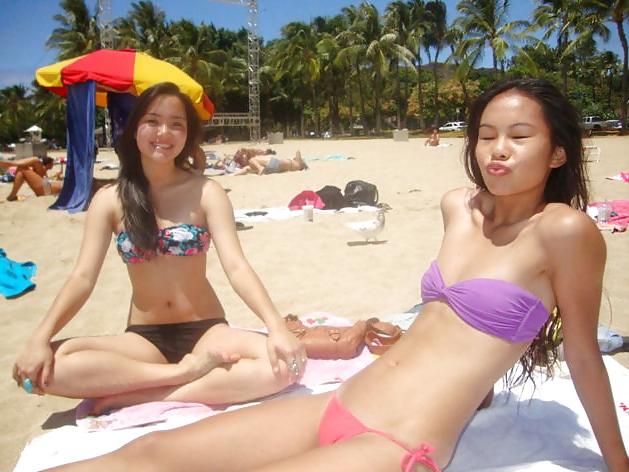 25P Small Breast & Flat Chests in Bikinis