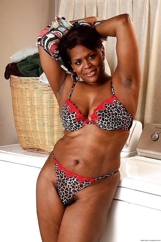 12P GROWN WOMAN EDITION VOL.270