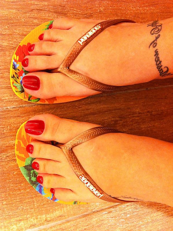 25P Foot Fetish by  EmilyPain