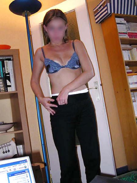 25P Sexy Belle In Diaper