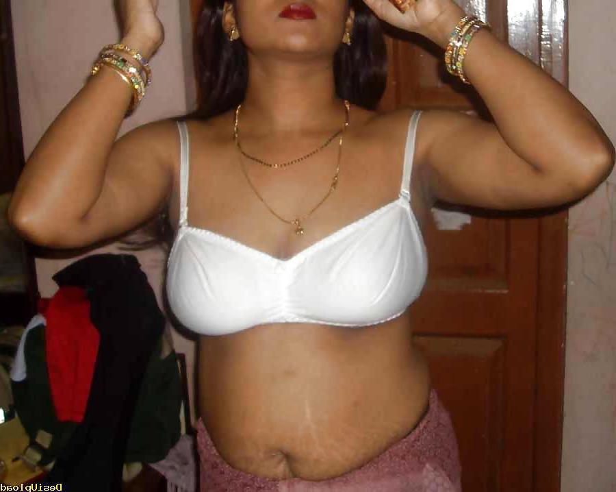 25P Indian aunty stripping 1