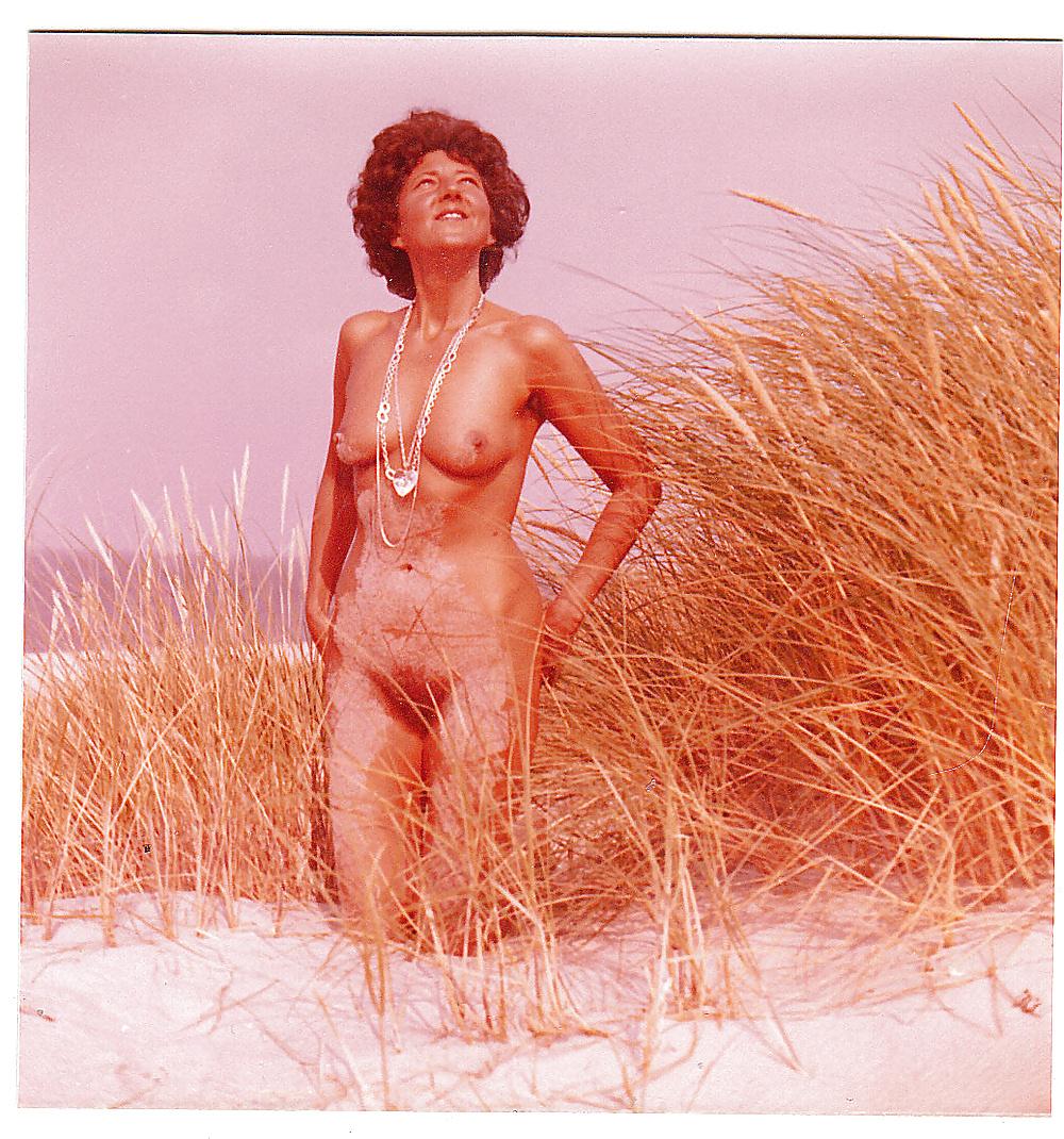 18P FKK Germany shot 1989 shows Heidi when she was 43 Years old 