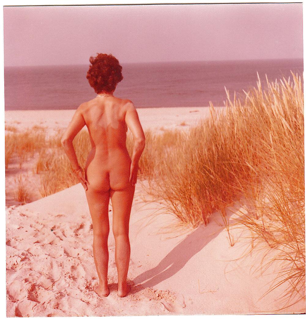 18P FKK Germany shot 1989 shows Heidi when she was 43 Years old 