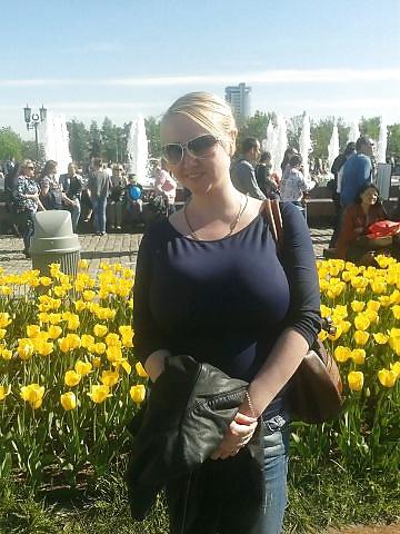 14P Busty Russian Woman 1756