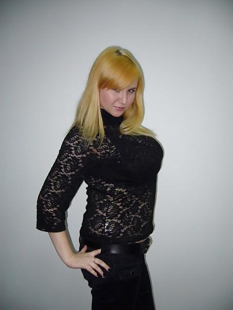 14P Busty Russian Woman 1756