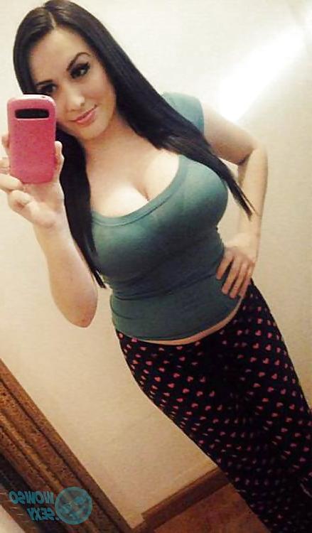 21P Busty amateur teens