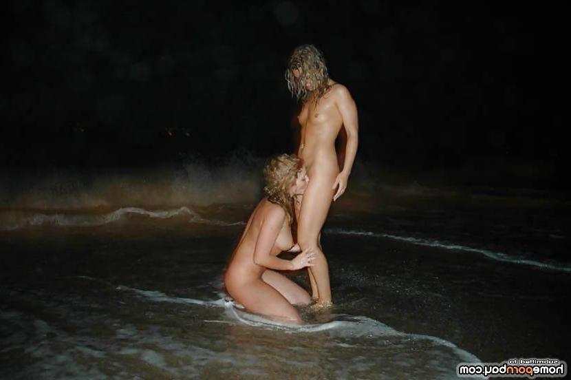 15P Nude lesbians in the ocean