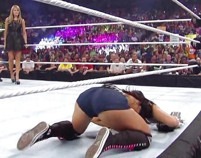 25P AJ LEE 