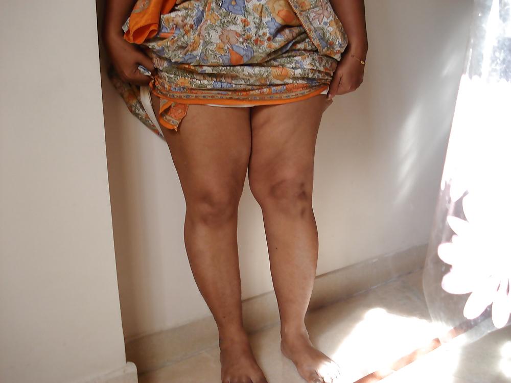 25P Indian ass