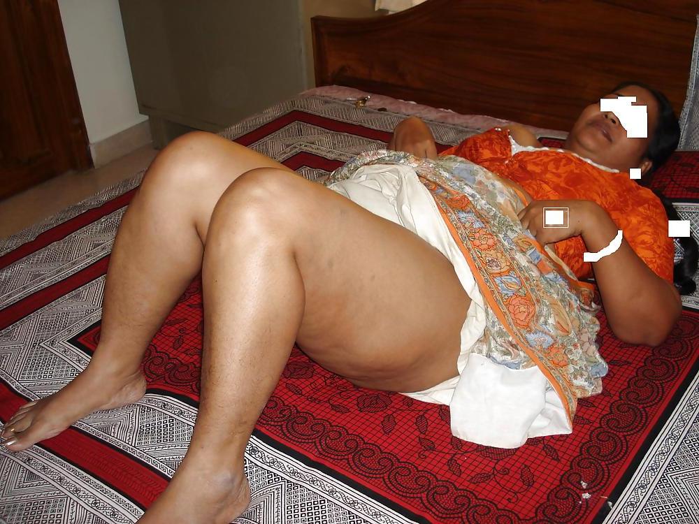 25P Indian ass