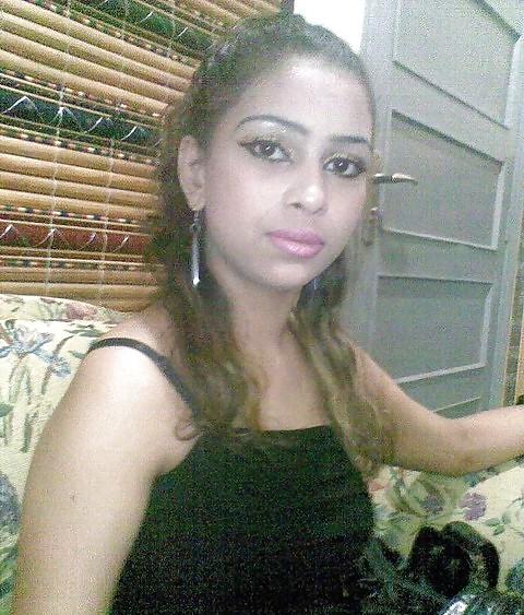 25P Arab Girls 4