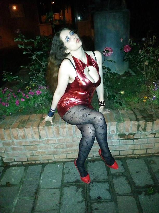 25P Desperate Harlot - Funny pics