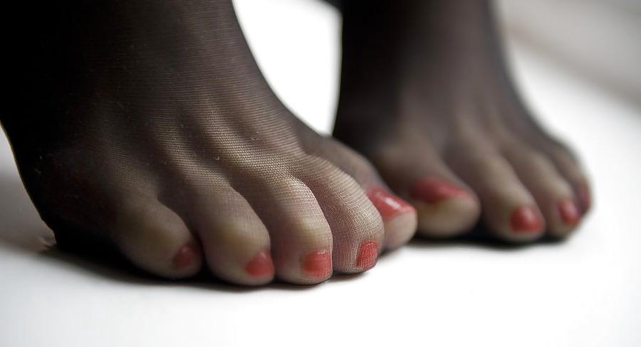 25P Foot Fetish