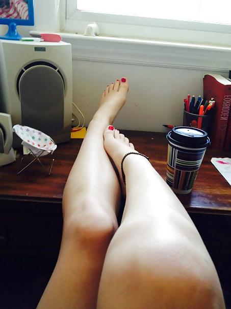 25P Foot Fetish