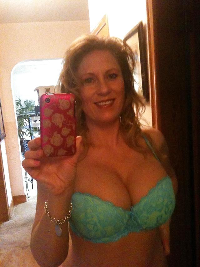 25P Random Calgary woman