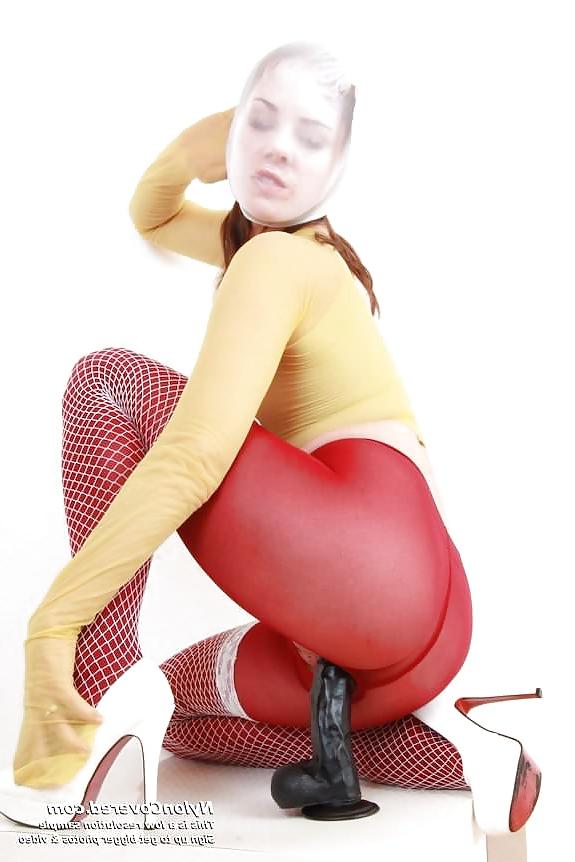 12P Loves nylons on her body