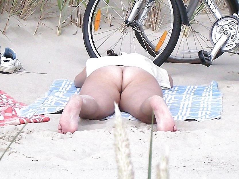 25P On the Beach - 93