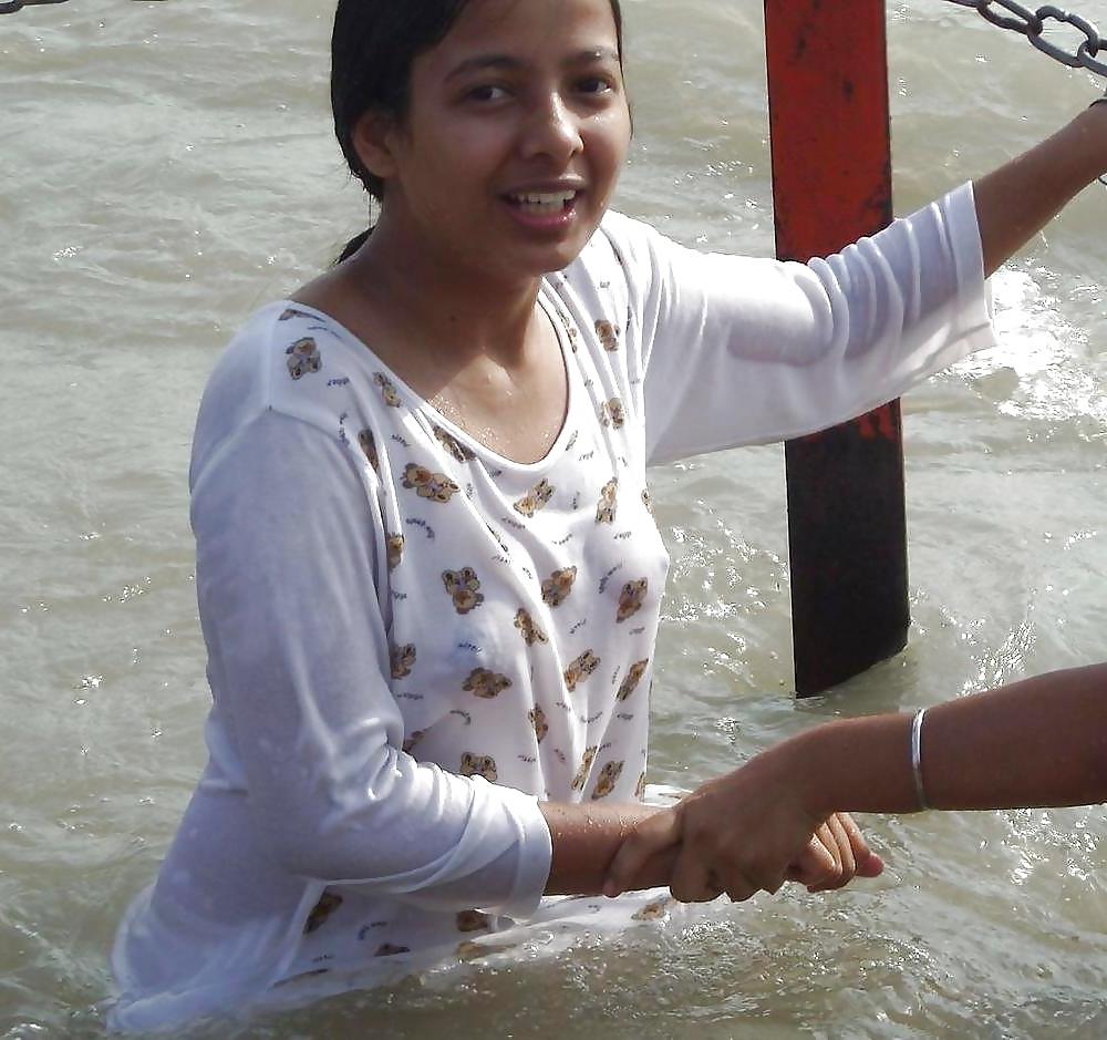 22P Desi teens